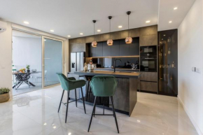 Luxury Apartment Carmen - in the center of Split